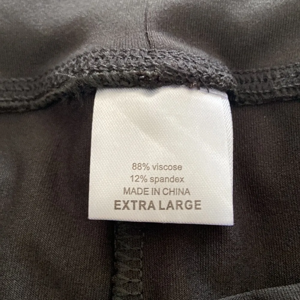 FLORIDA GATOR CAPRI PANTS SIZE XL inseam 23” WAIST 34” ELASTIC Black - Image 7