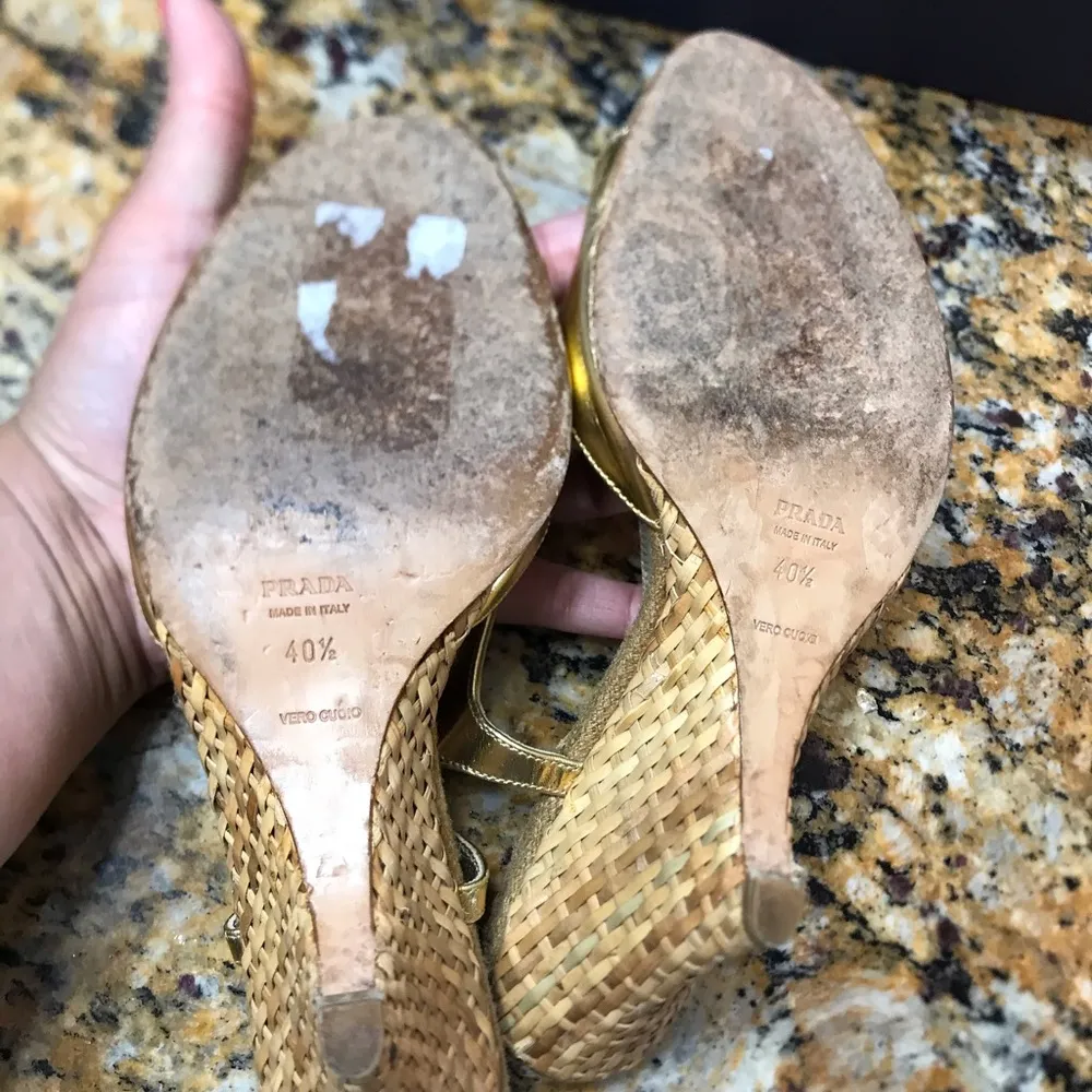 Prada Woven Straw Wedge Sandal sz40.5 - Image 7