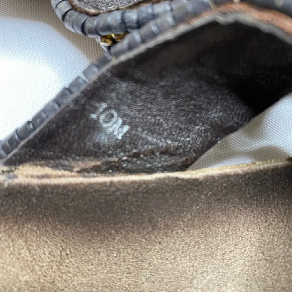 J. Renee size 10m beaded wedge sandals. Great for casual or dressy! Brown - Image 4