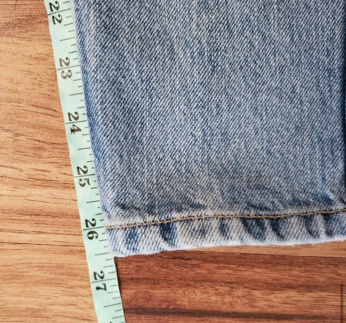 Mom Jeans With Tapered Waist  - Image 5