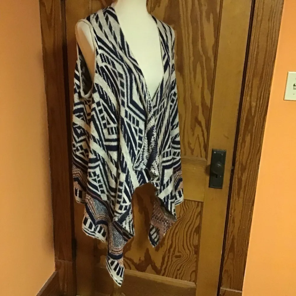 Xhilaration boho slouchy cardi vest - Image 6