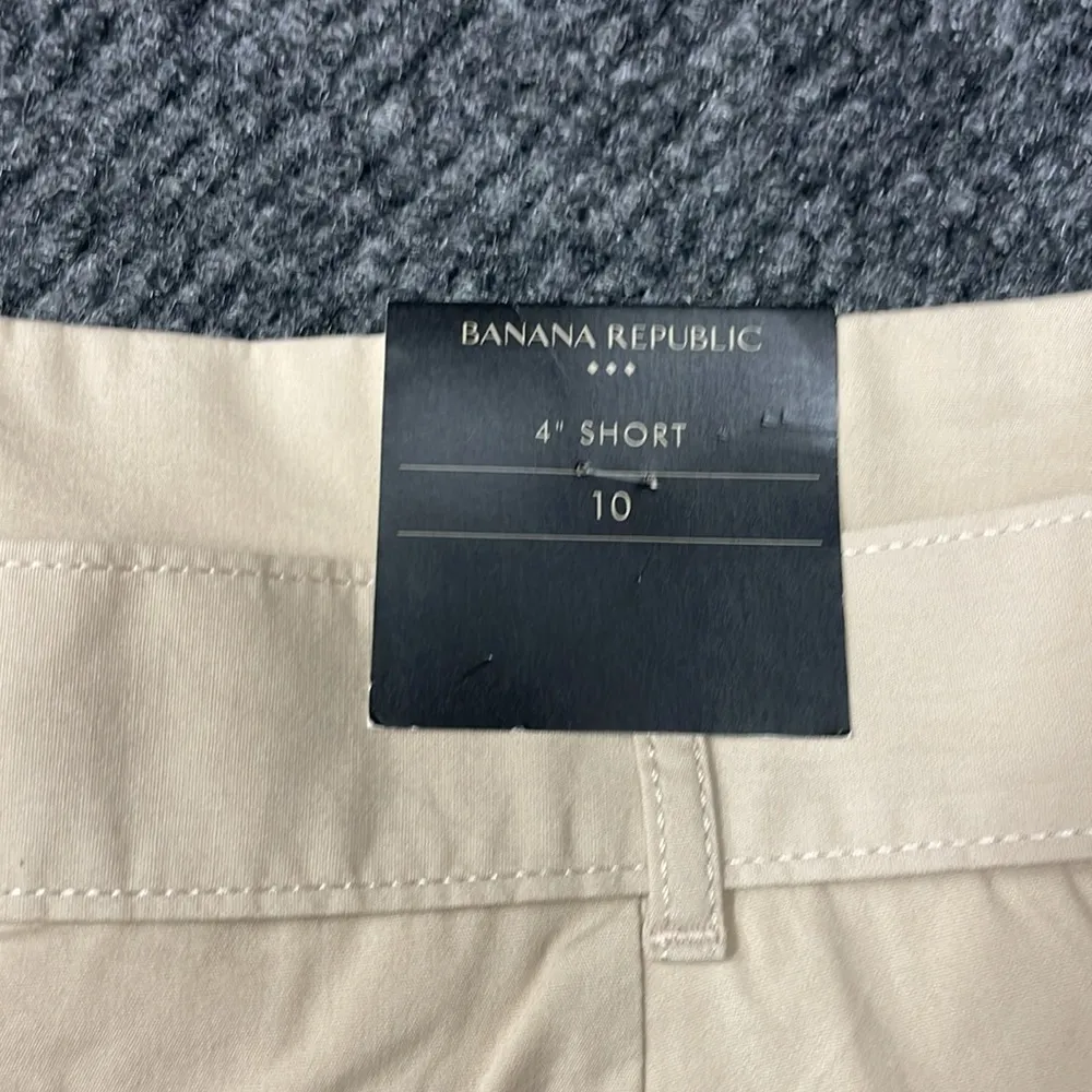 Banana Republic Tan High Waist Shorts Paper Bag Adjustable Belted 4" NWT Size 10 - Image 3