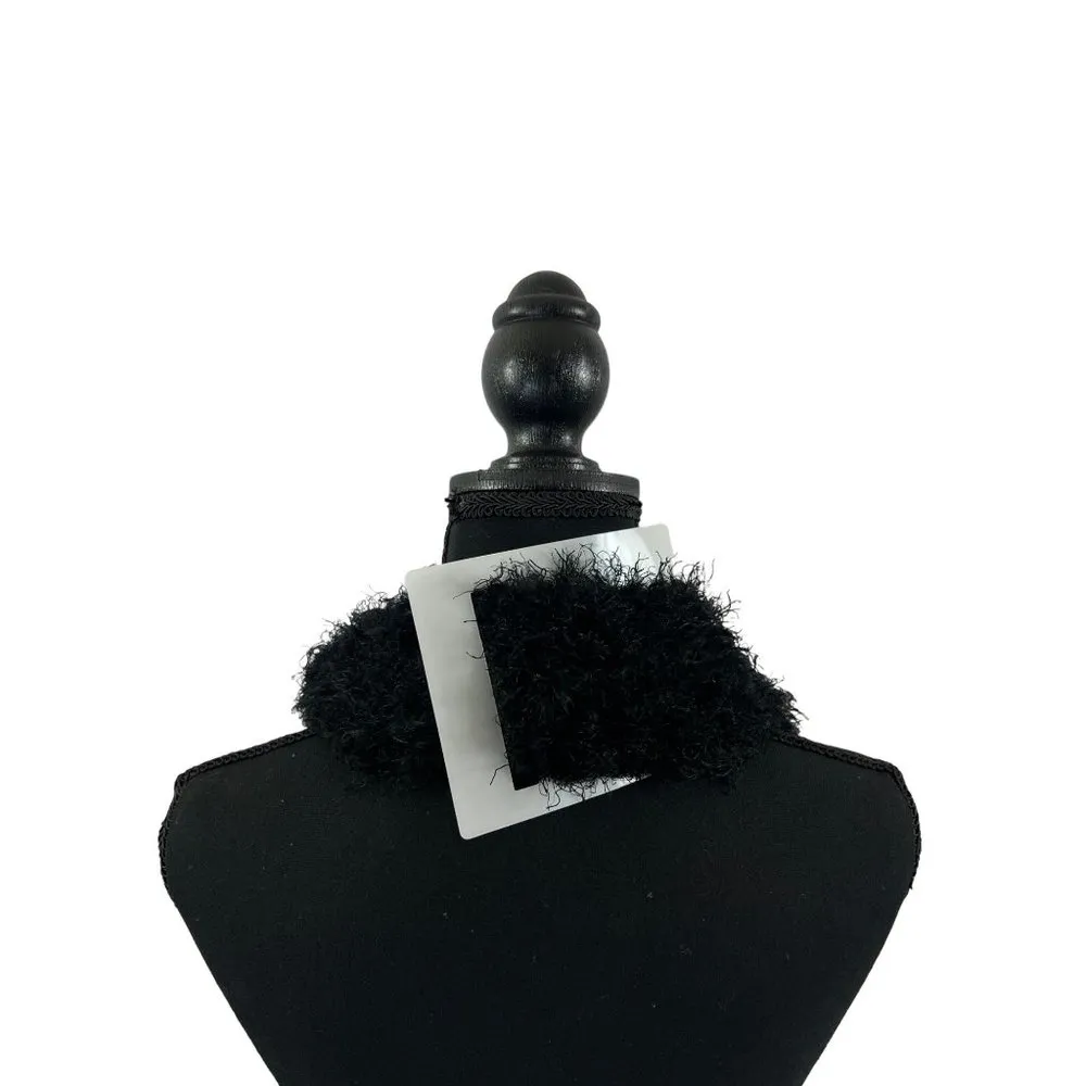 No Boundaries  Women's Super Soft Black Scarf - Image 4