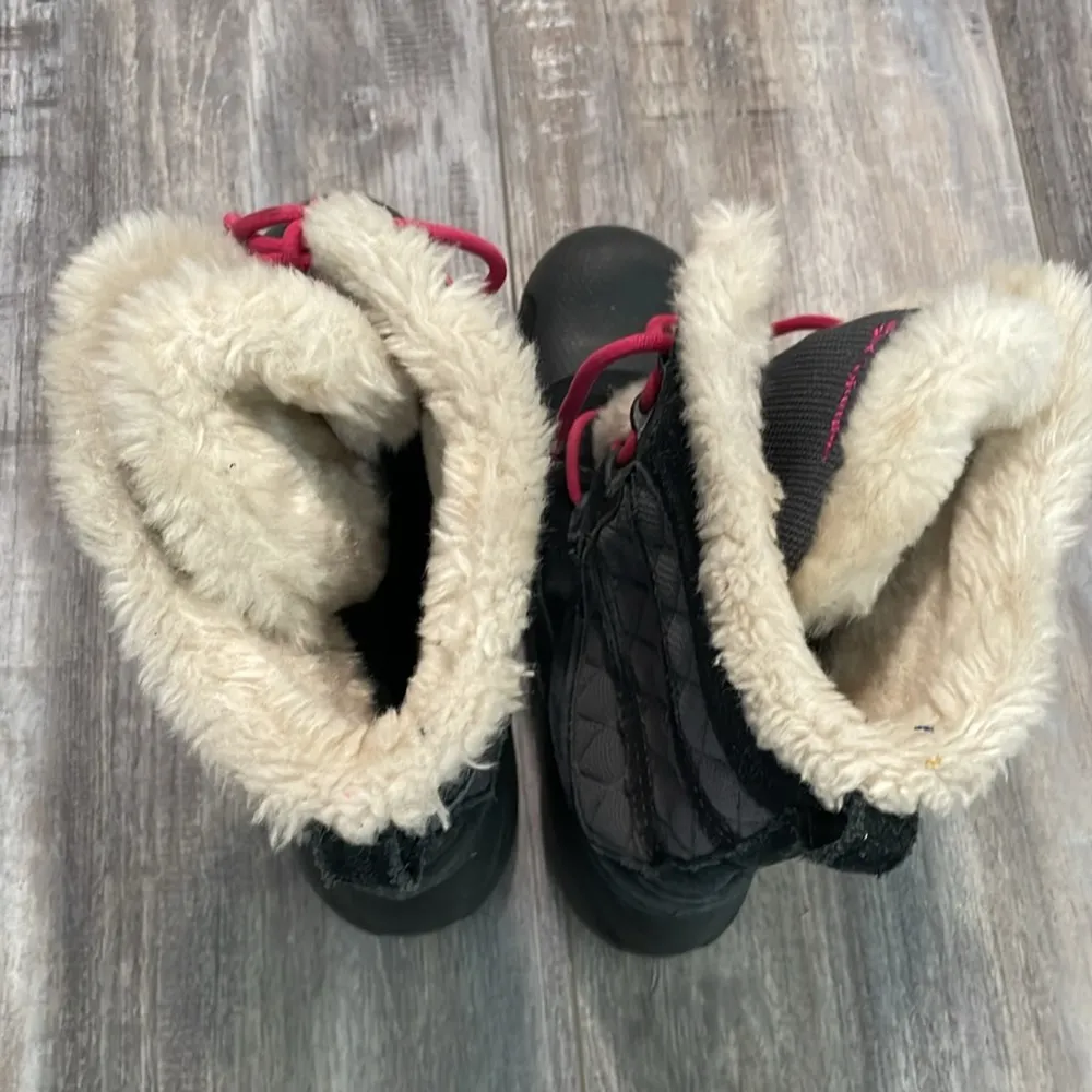 Columbia Techlite Omni Heat Snow Boots - Image 8