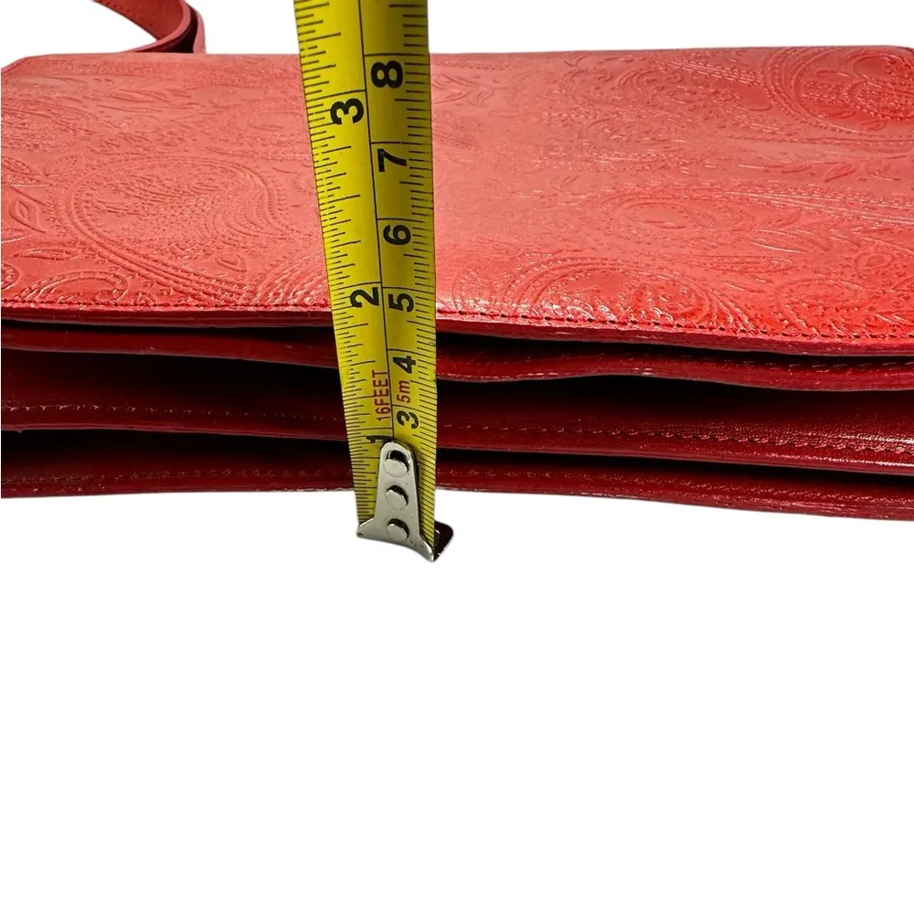 Vintage Franchi Collection Envelope Purse Handbag Red Paisley Textured Leather. - Image 13