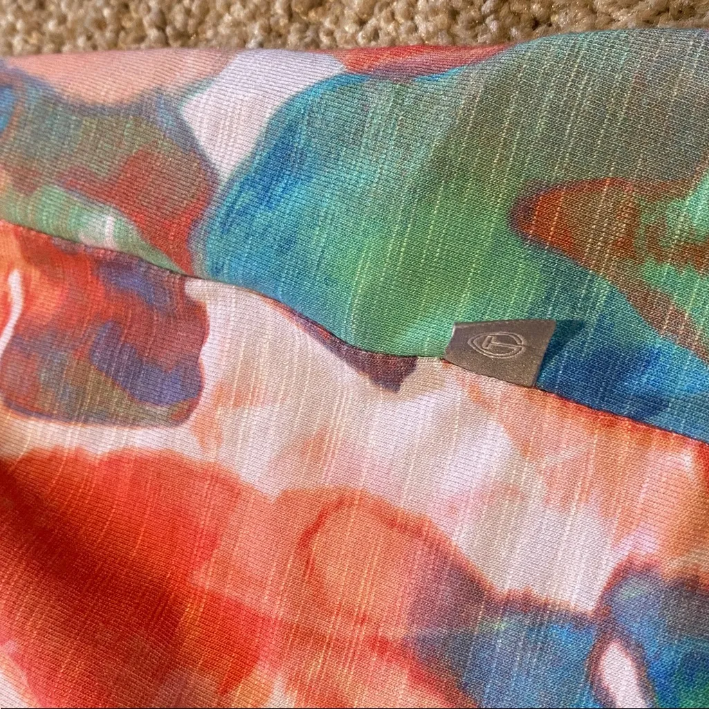 Talbots Supersoft Slub Crew Tee Painted Flowers Size Medium 12/24 - Image 6