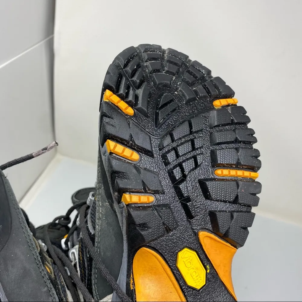 Viking black hiking boots youth 4.5Y 5.5 W - Image 9