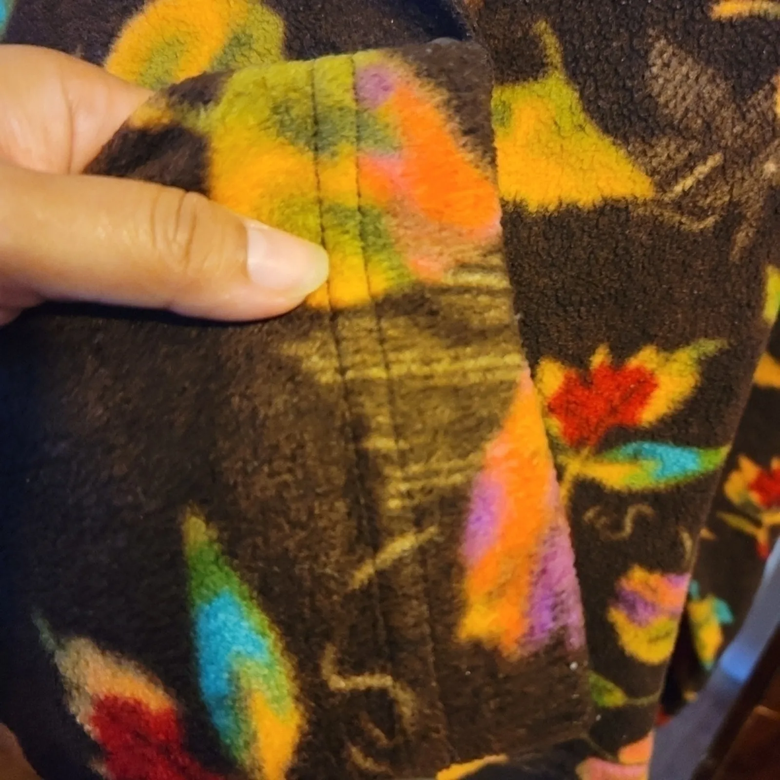 Lavon Vintage Fleeced Fall Sweater Jacket – Leaf Print, Size L - Image 4