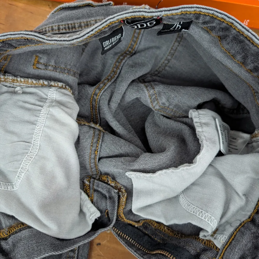 BDG Grey Girlfriend High Rise Stretch Denim Jeans 26" - Image 4