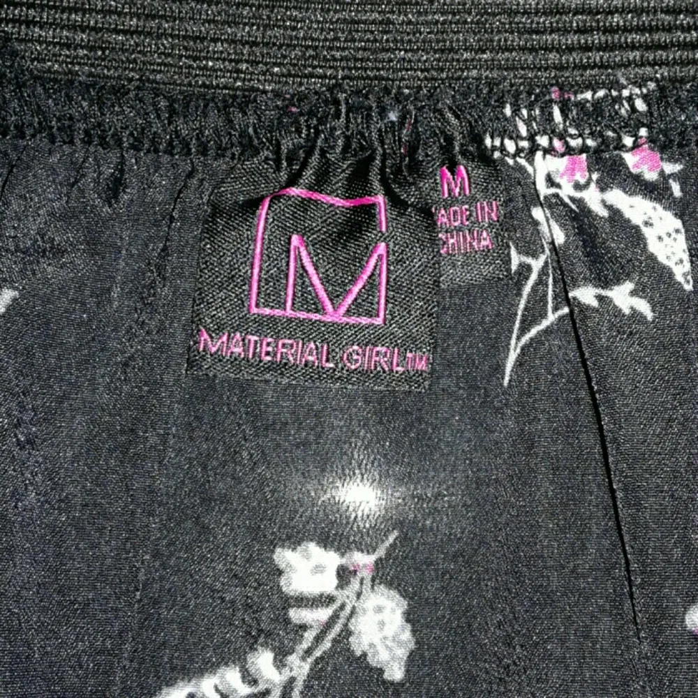 NWOT Material Girl Skirt - Image 4