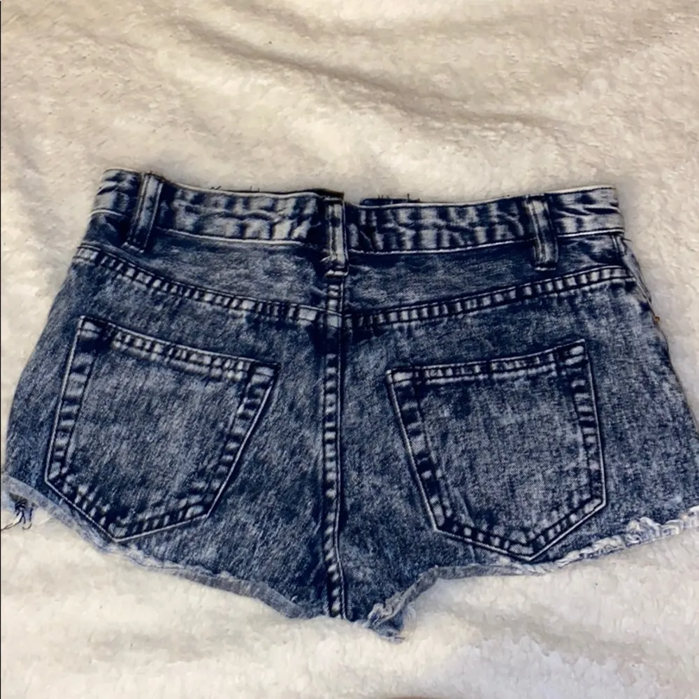 Ripped Shorts - Image 2