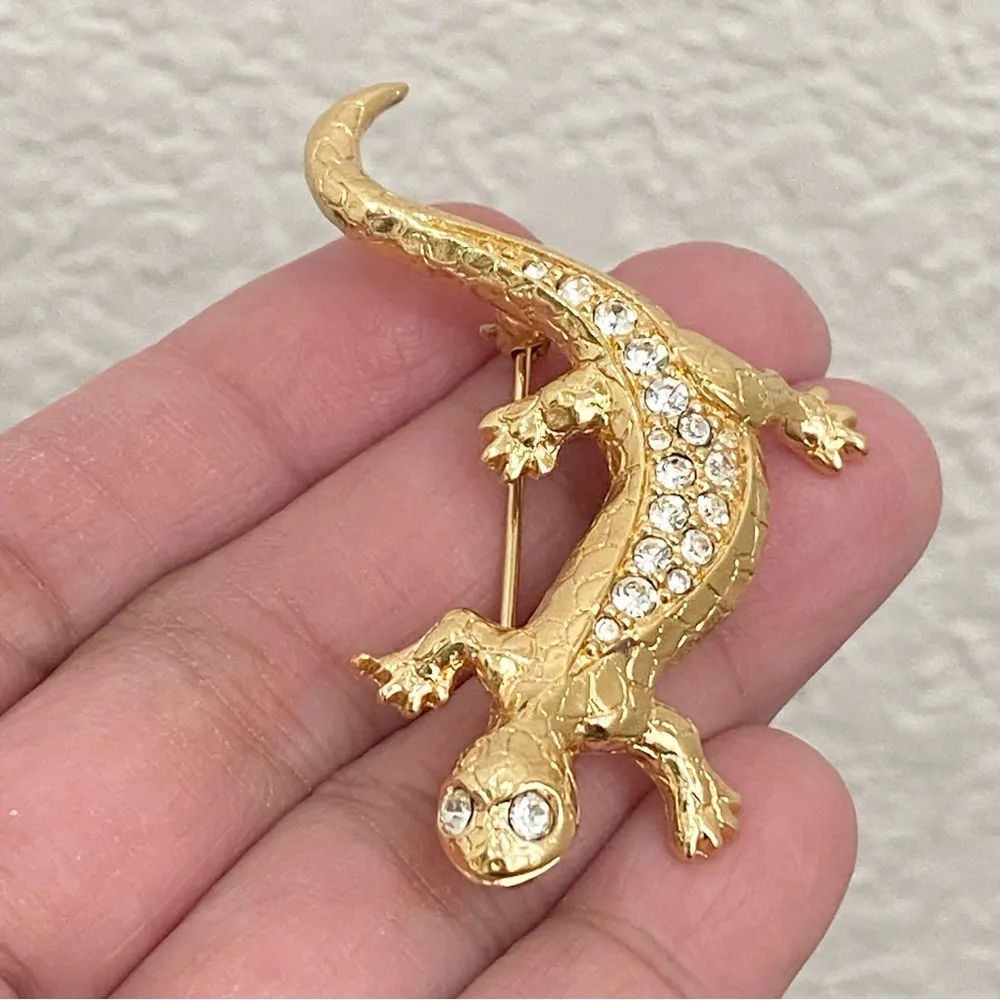 Vintage SWAROVSKI Crystal Swan Signed Gold tone Lizard Gecko Salamader Brooch - Image 10