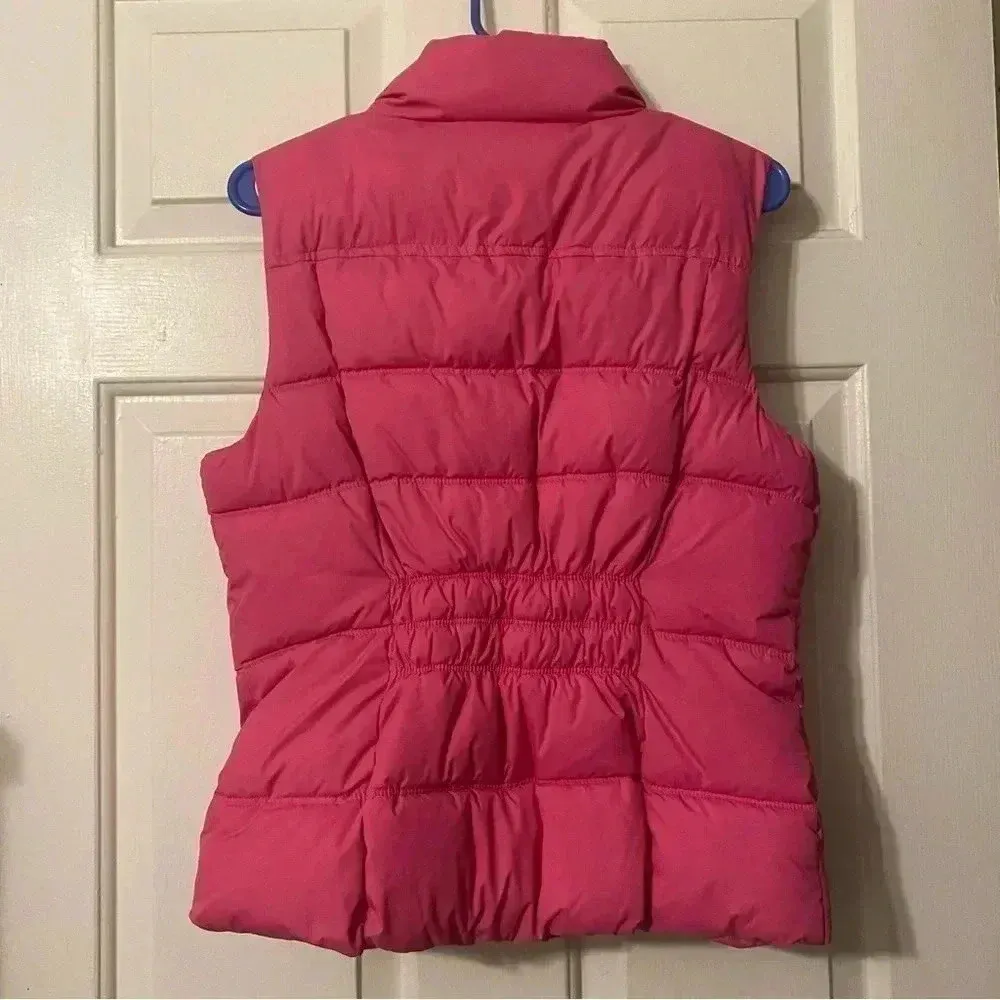 Gap  Pink Puffer Vest‎ Wonen’s Size Medium - Image 2