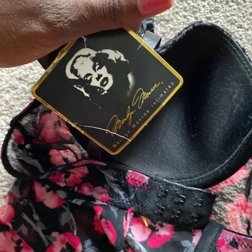 Marilyn Monroe Floral Babydoll SIZE M - Image 6