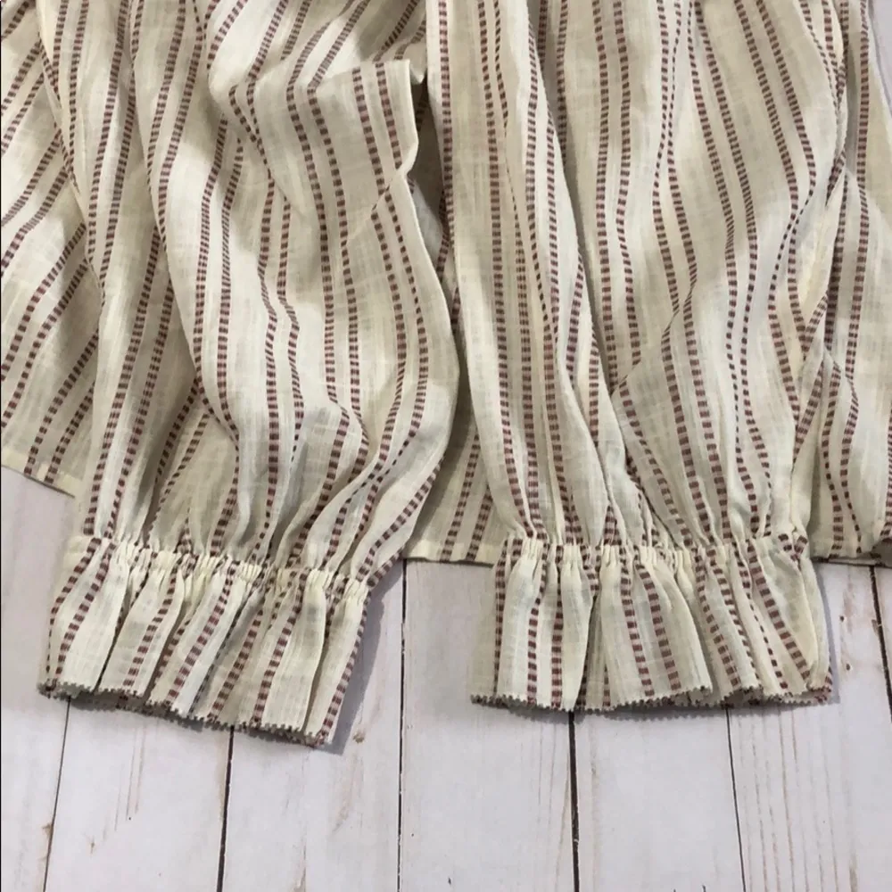 Elizabeth and James Pintuck bib blouse size M - Image 9