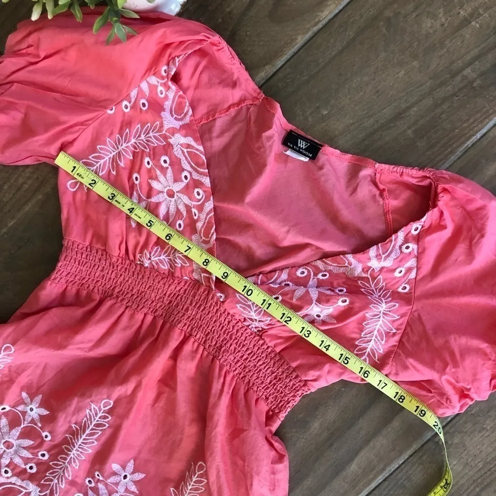 Va Va Voom coral embroidered Blouse Medium Pink - Image 8