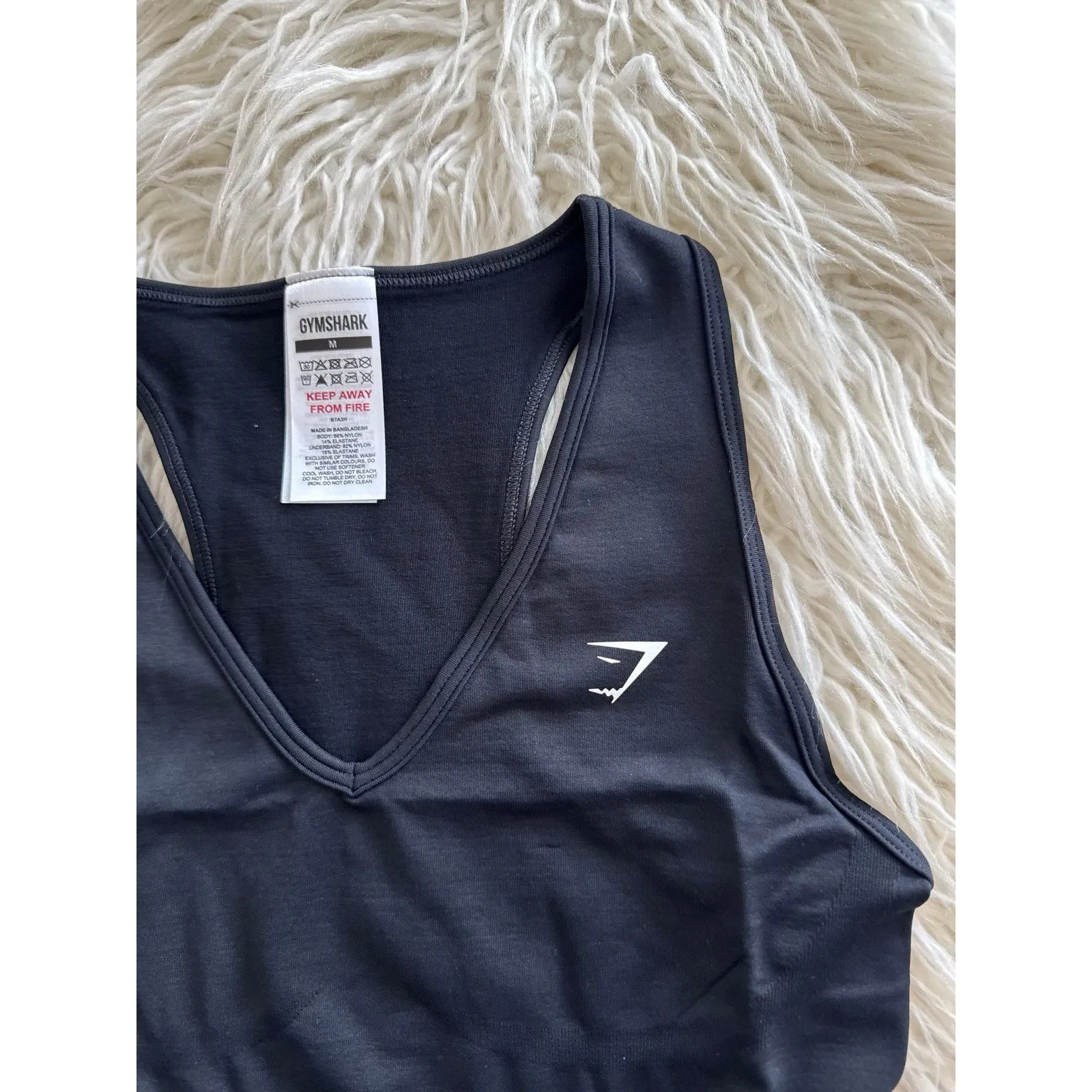 Gymshark Everyday Seamless Crop Tank Black Size Medium - Image 3