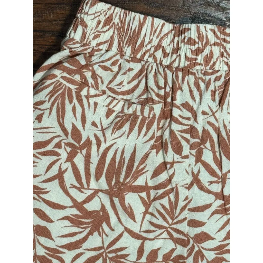 Monteau Los Angeles Womens Leaf Print Shorts Size M Pink White Linen Resort Wear Size M - Image 3