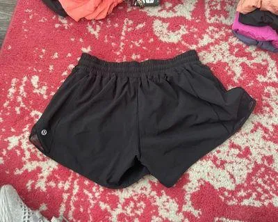 Lululemon Shorts Women - Image 2