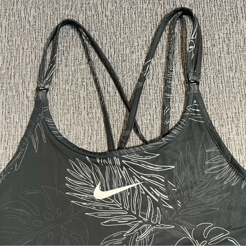 Nike Women’s Tank Top - Image 2
