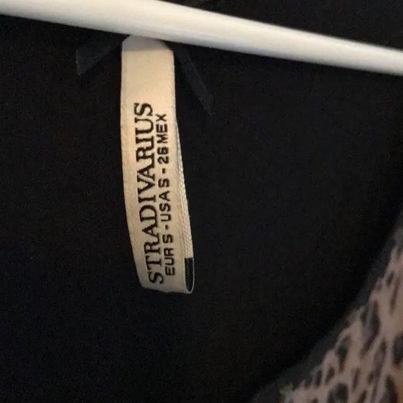 5/$15‎ Stradivarius t-shirt - Image 2