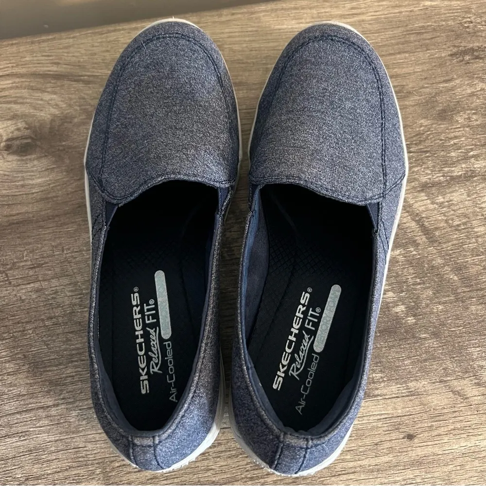 Skechers Slip On Casual Shoes Relaxed Fit Women’s Size 7.5 Navy Memory Foam - Image 7