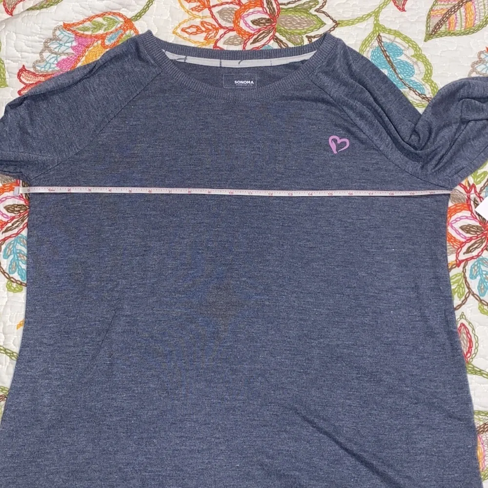 Sonoma medium womens sleepwear top with heart - Image 5