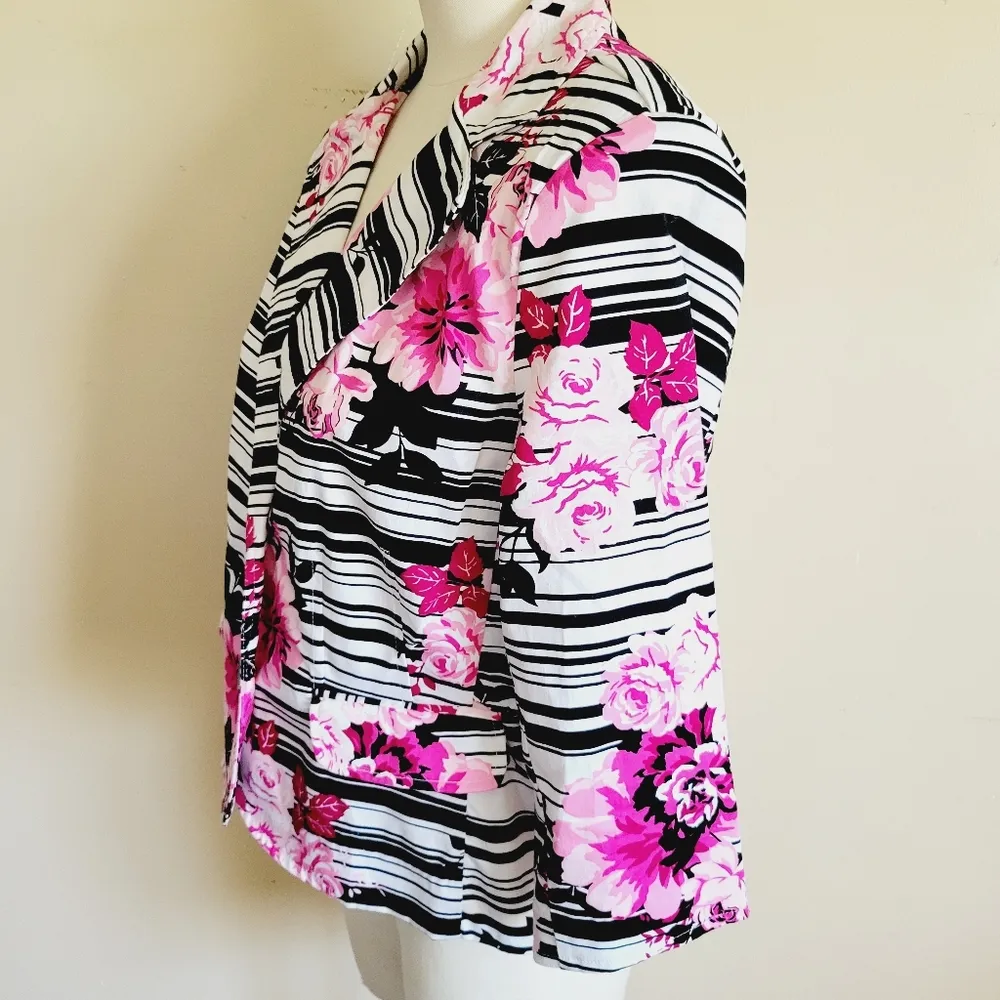 Nue Options floral striped blazer size lp - Image 4