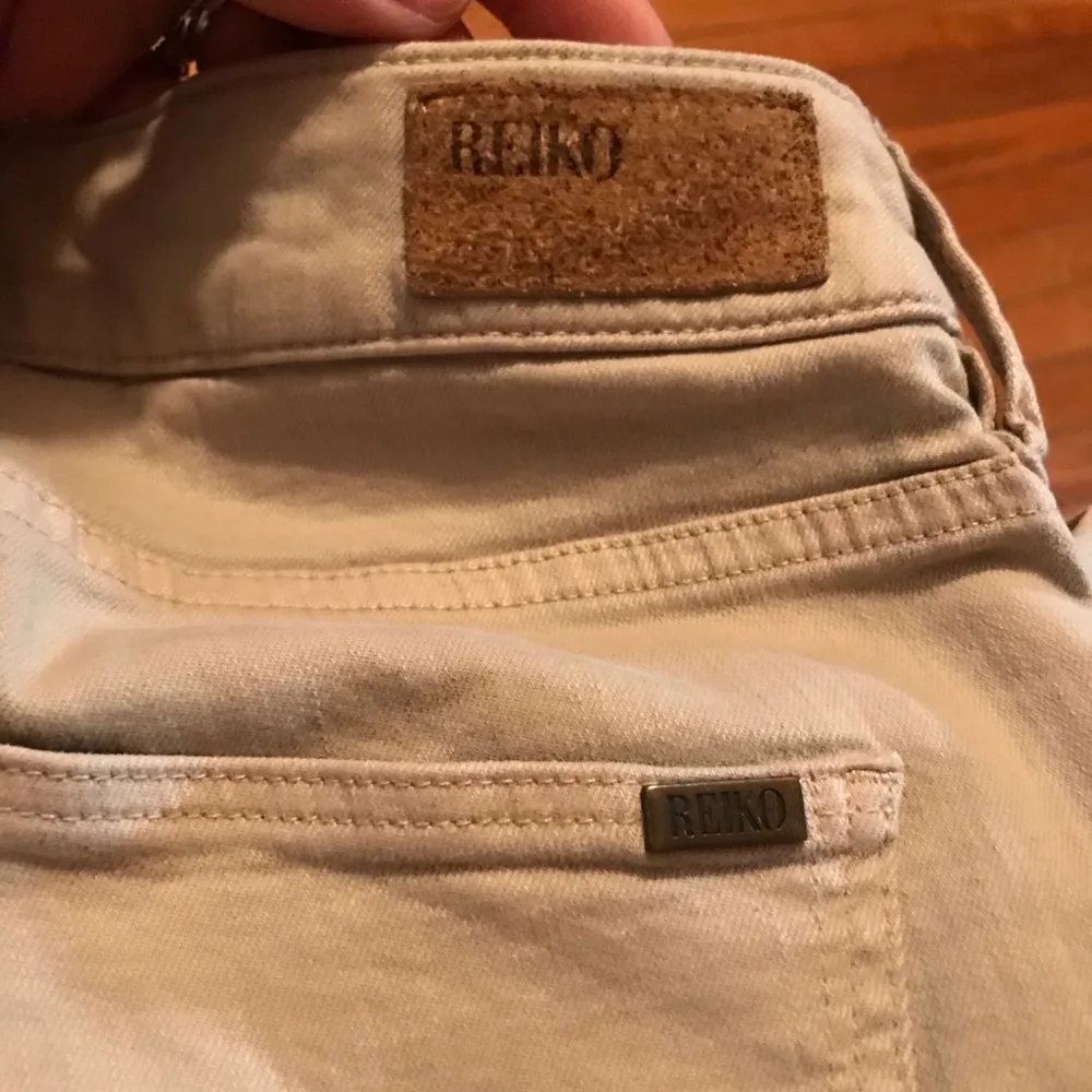 Reiko Jeans Daytona Skinny Jeans in Beige sz26 Size 26 - Image 5