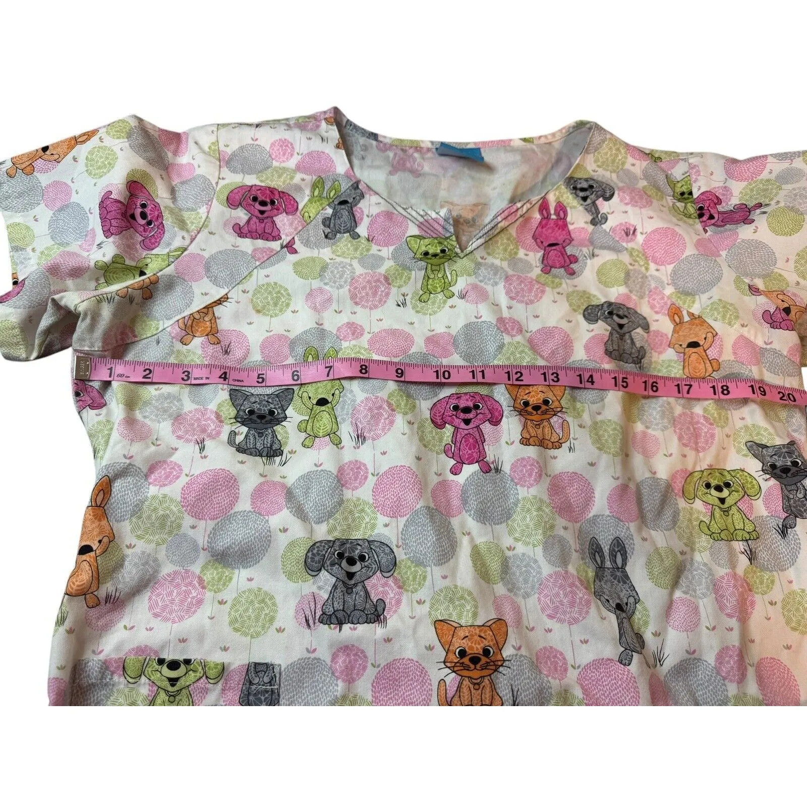 Cherokee HQ Scrub Best Furiends Vneck Neck 4762V-BFFS Vet Medical  Scrub Top - Image 3