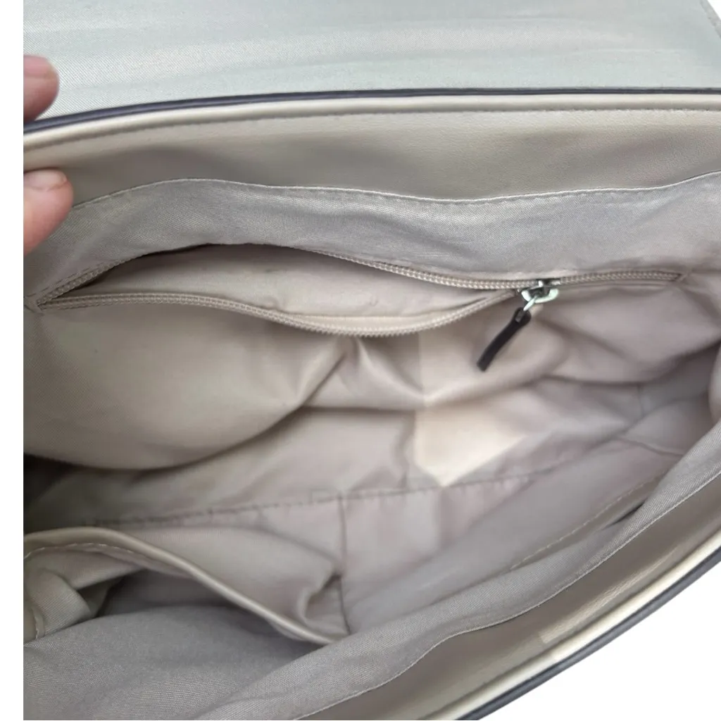 Adrienne Vittadini Purse - Image 4