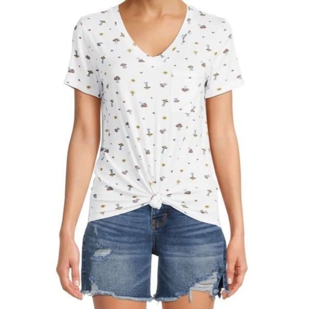 NWT Tee mushrooms t-shirt women’s v neck xsmall short sleeve front knot white - Image 5