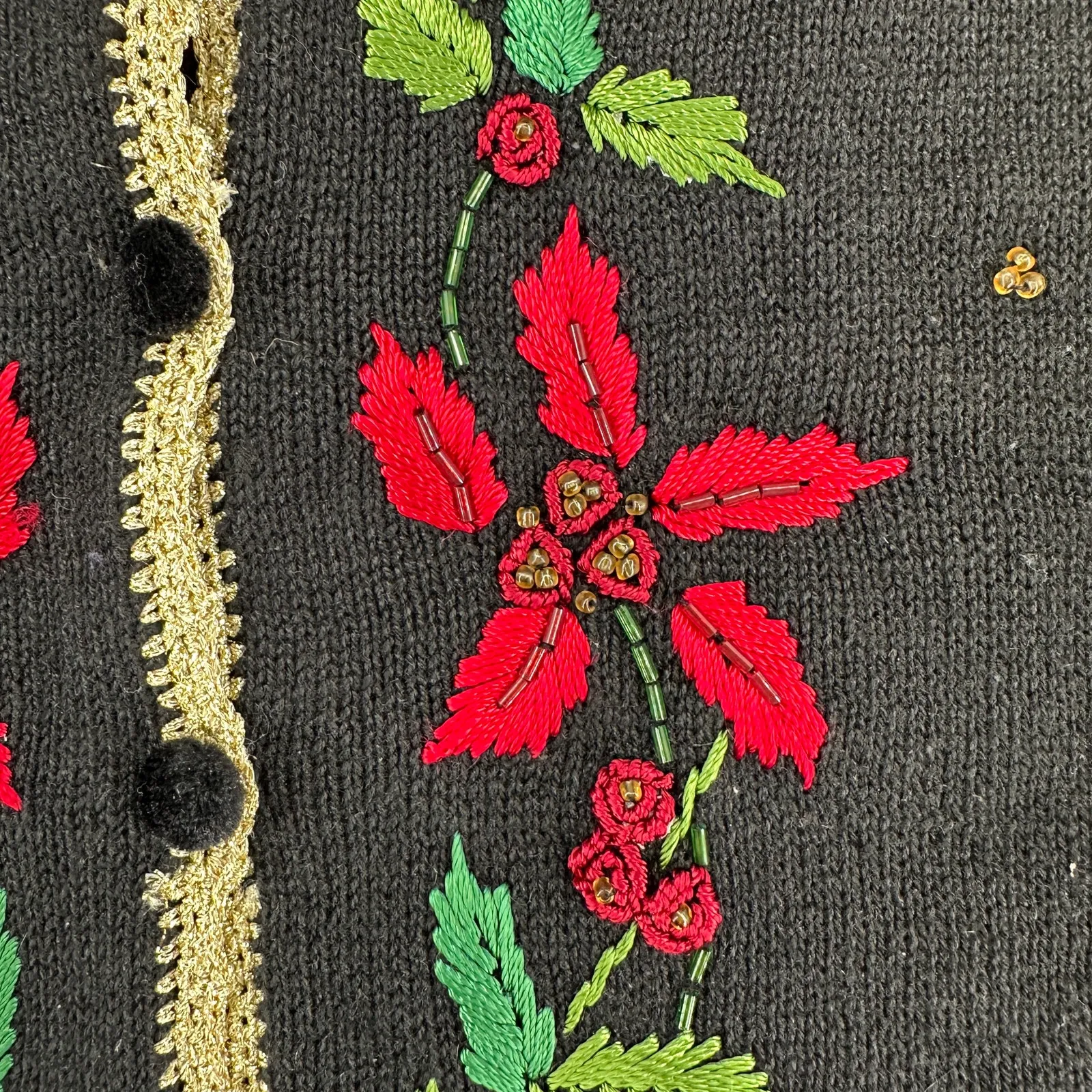 Holiday Sweater Vest Vintage Black Red Flowers Christmas Medium Embroidered - Image 7