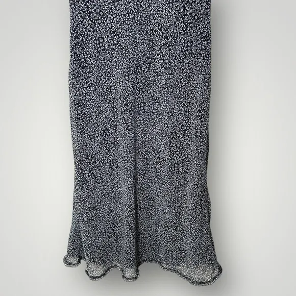 Wilfred Camelot Dress Navy White Floral Midi Cap Sleeve Medium Chiffon - Image 9