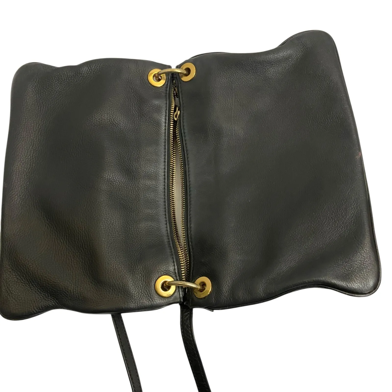 Marc Jacobs Tread Lightly Quilted Textured Leather Shoulder Bag - Image 6