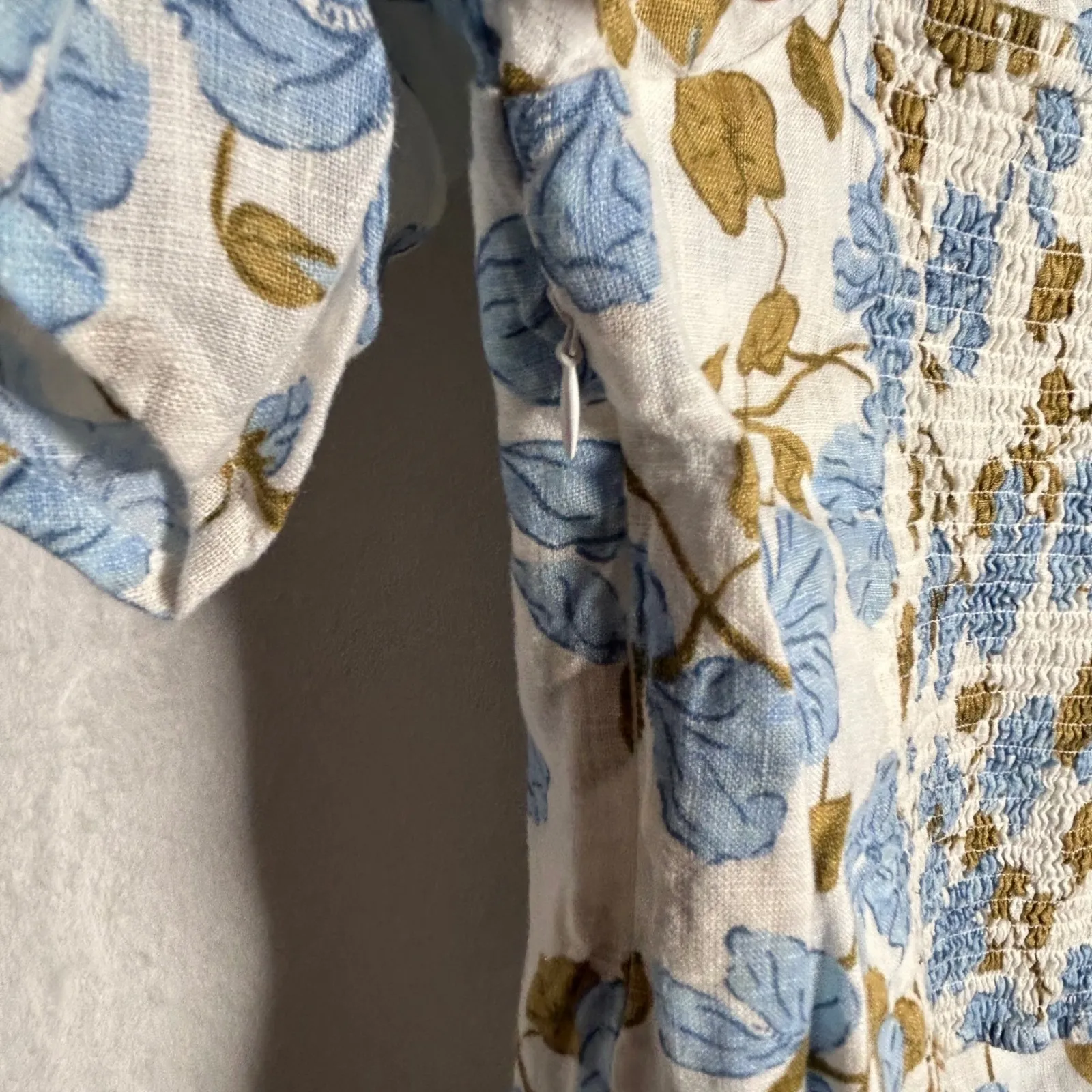 Joie Linen Floral Square Neck Smocked Puff Sleeve Cropped Top Women L - Image 7