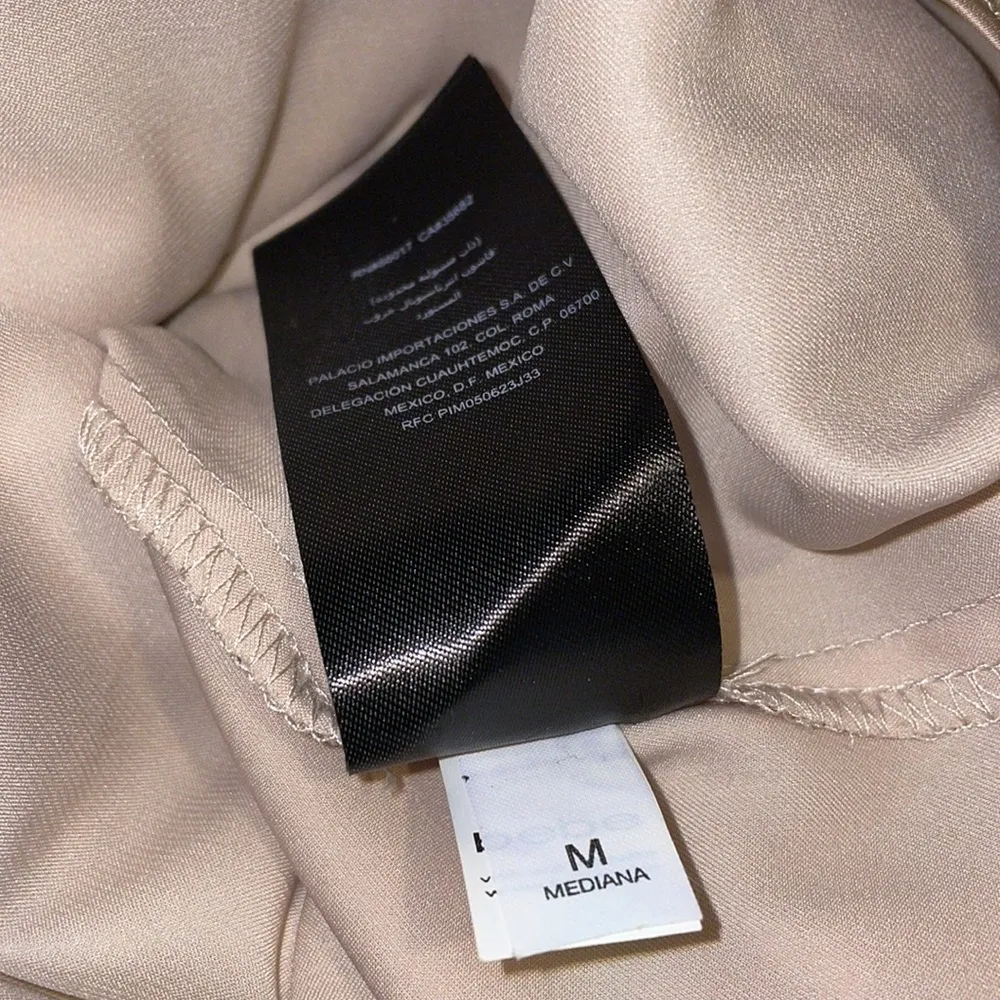 Beautiful!!! Bebe M dress top lace mesh and satin feel under dress - Image 8