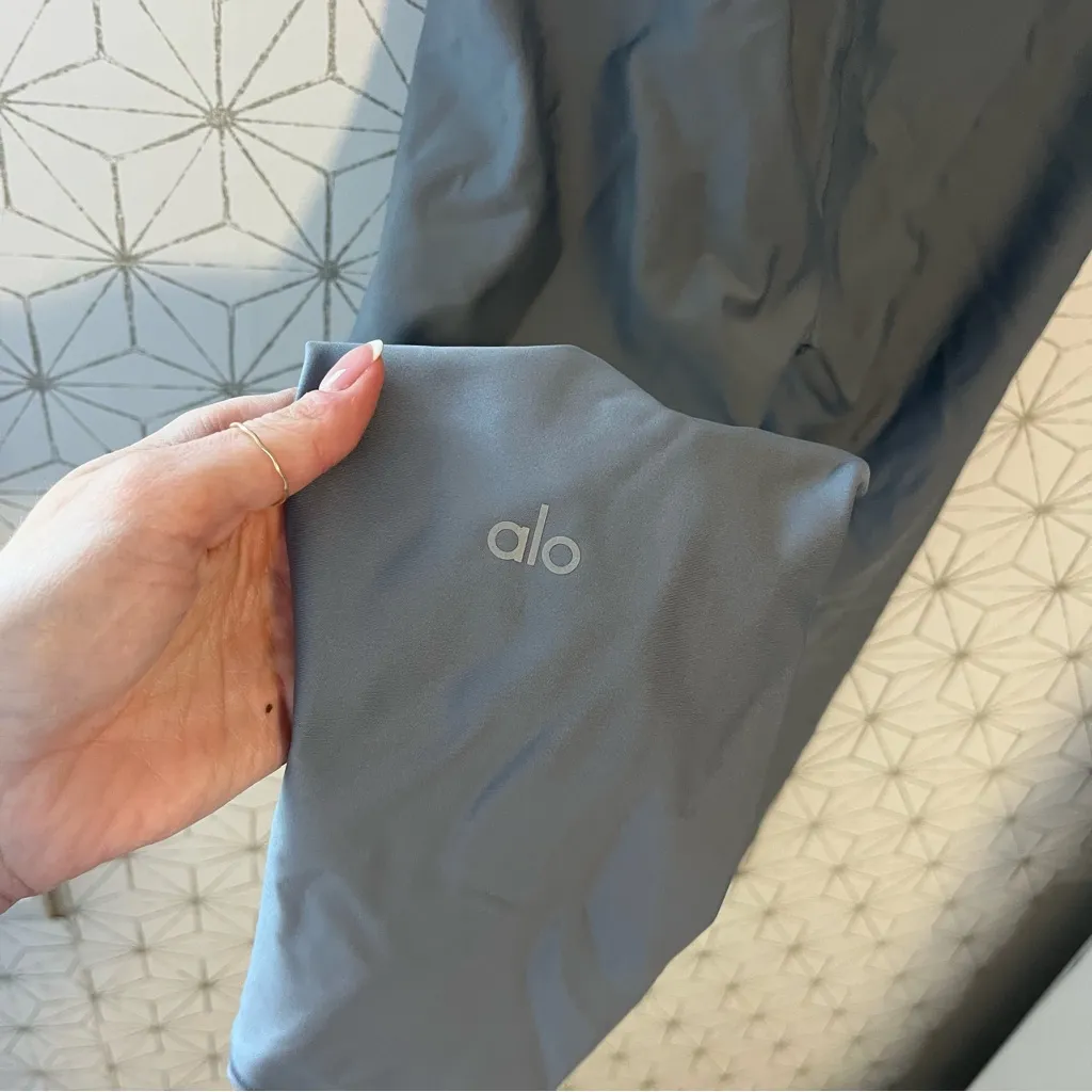 Alo Yoga Airlift Legging Gray 24.5” - Image 6