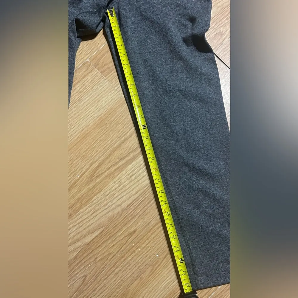 Lululemon Women’s 6  athletic button up pants grey - Image 6