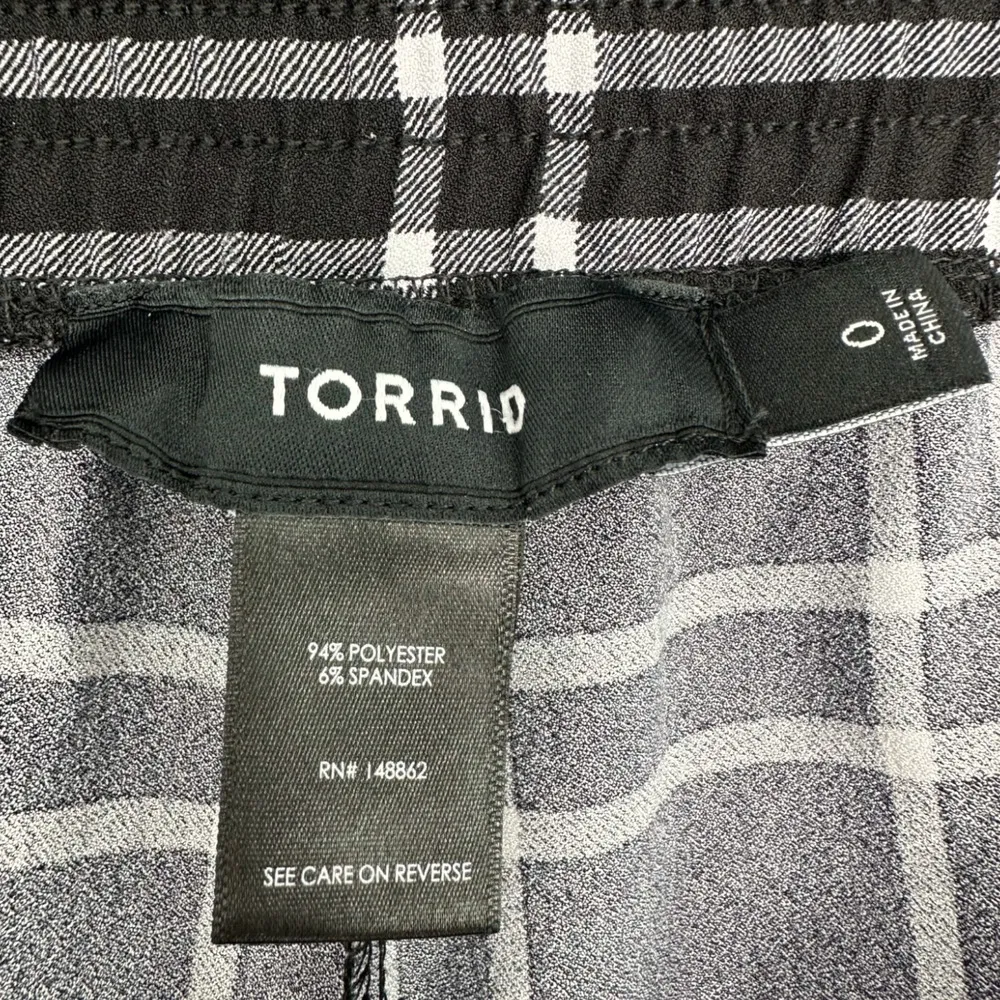 TORRID | Sz 0 XL | Plaid Pull-On Tapered Crop Stretch Crepe High-Rise Pants - Image 6