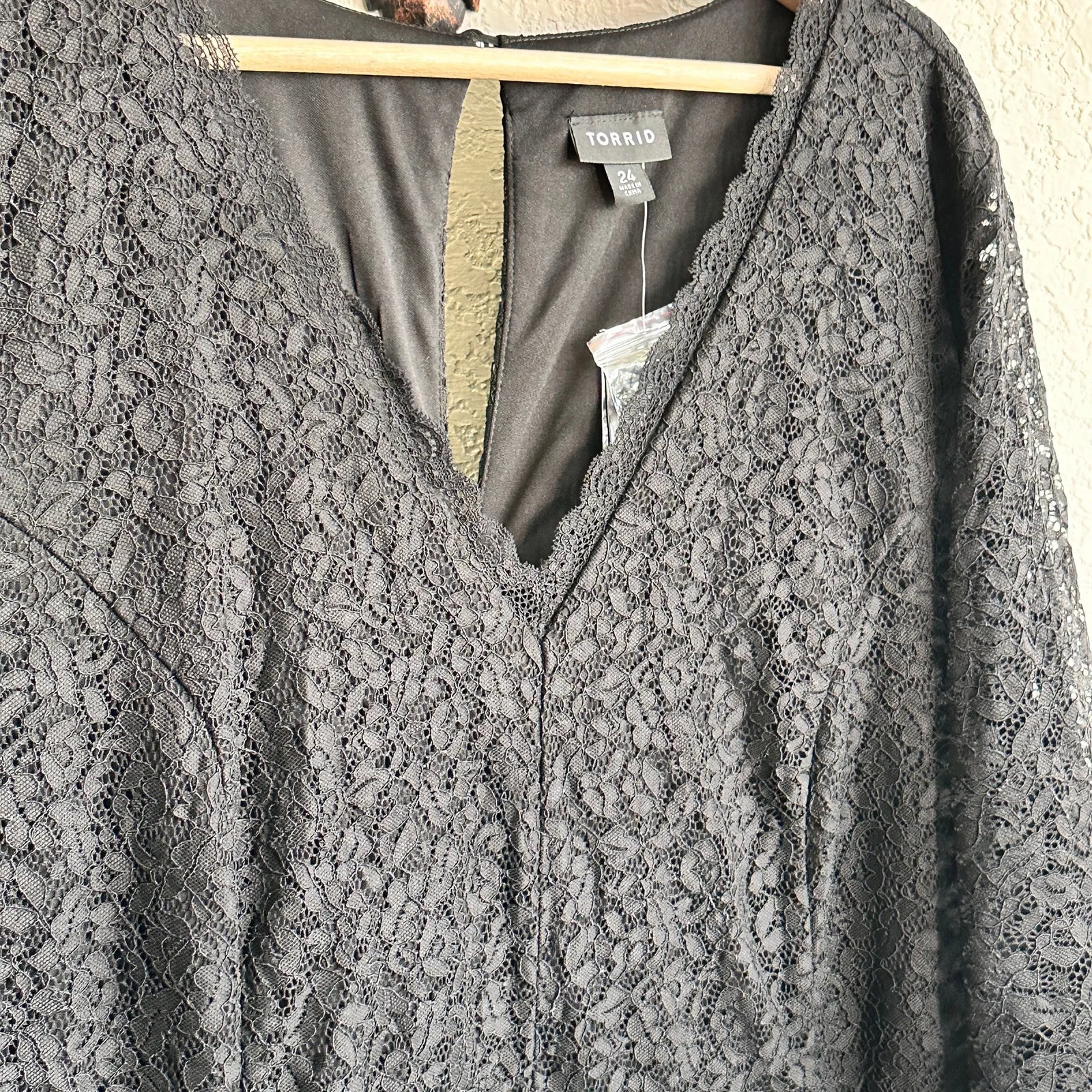 NWT Torrid Black Lace long sleeves Jumpsuit Size 24 US 3X - Image 10