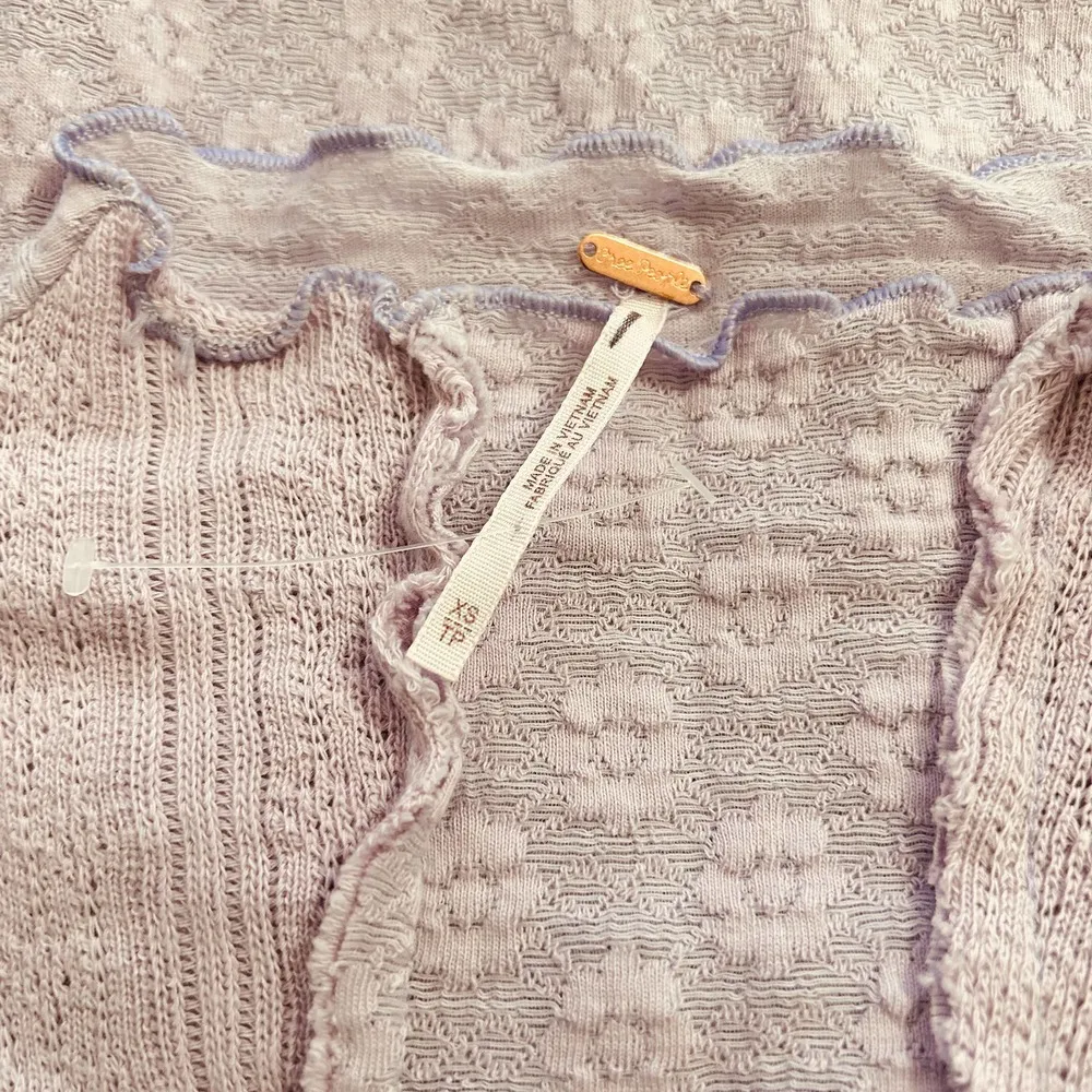 X Revolve Lula Top Moonlit Orchid Lilac Lace Mockneck Top NWOT SZ XS - Image 5