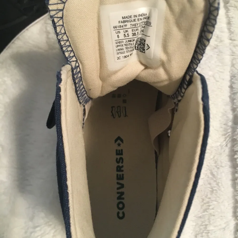 Converse Hi-Top Tennis Shoes - Image 4