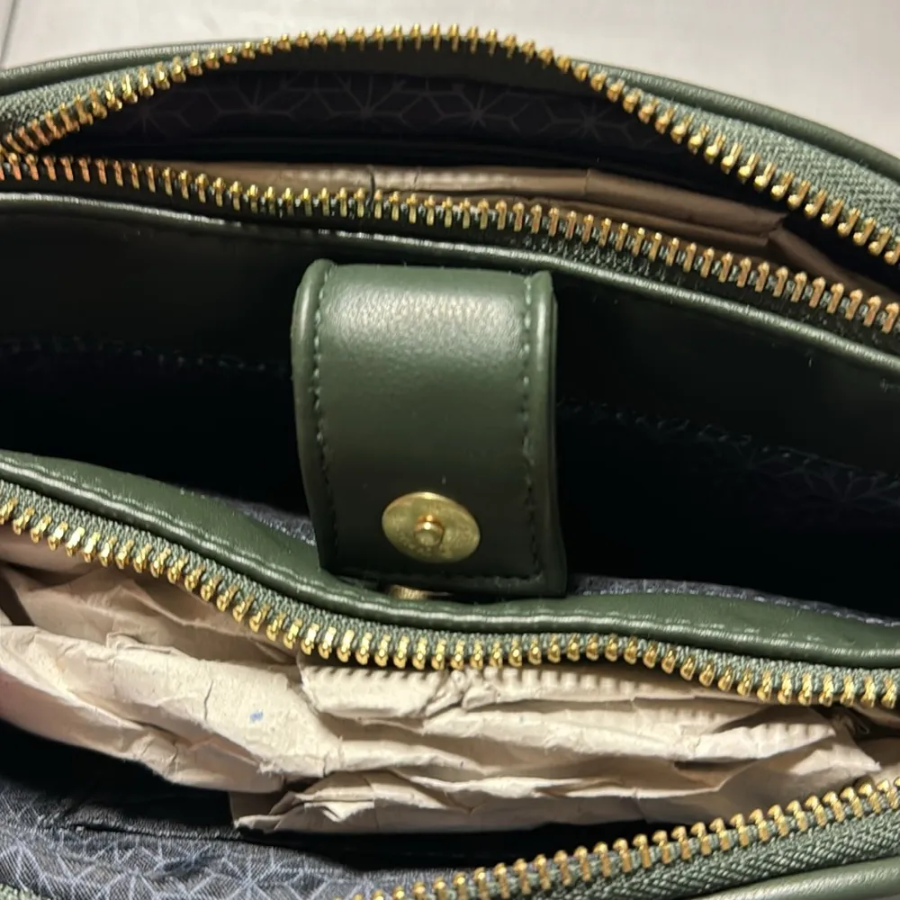 Time and Tru Annamarie Quilted Green Crossbody Bag BNWOT - Image 5