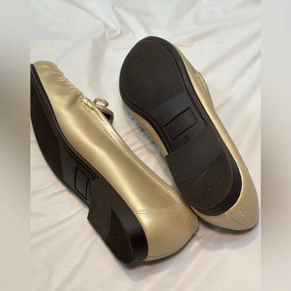 Bay Studio Philly Womens Loafers Shoes gold/cream Size 7.5 Arrow Ties NWOB Gold - Image 6