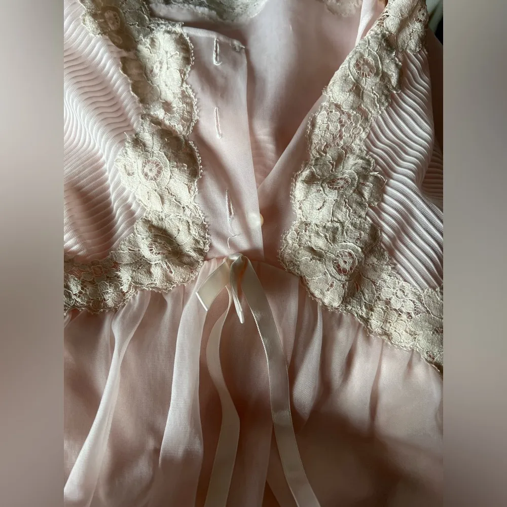 Gossard Artemis Pink Peignoir Chiffon Nightgown And Robe Set Size Small Vintage - Image 2