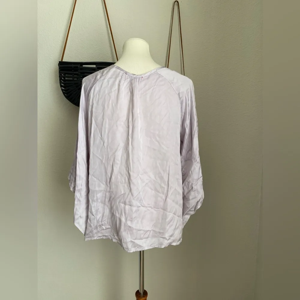 Stark X Satin Rayon Lavender Trumpet Sleeve Blouse Top, USA Made, Size Medium Purple - Image 3