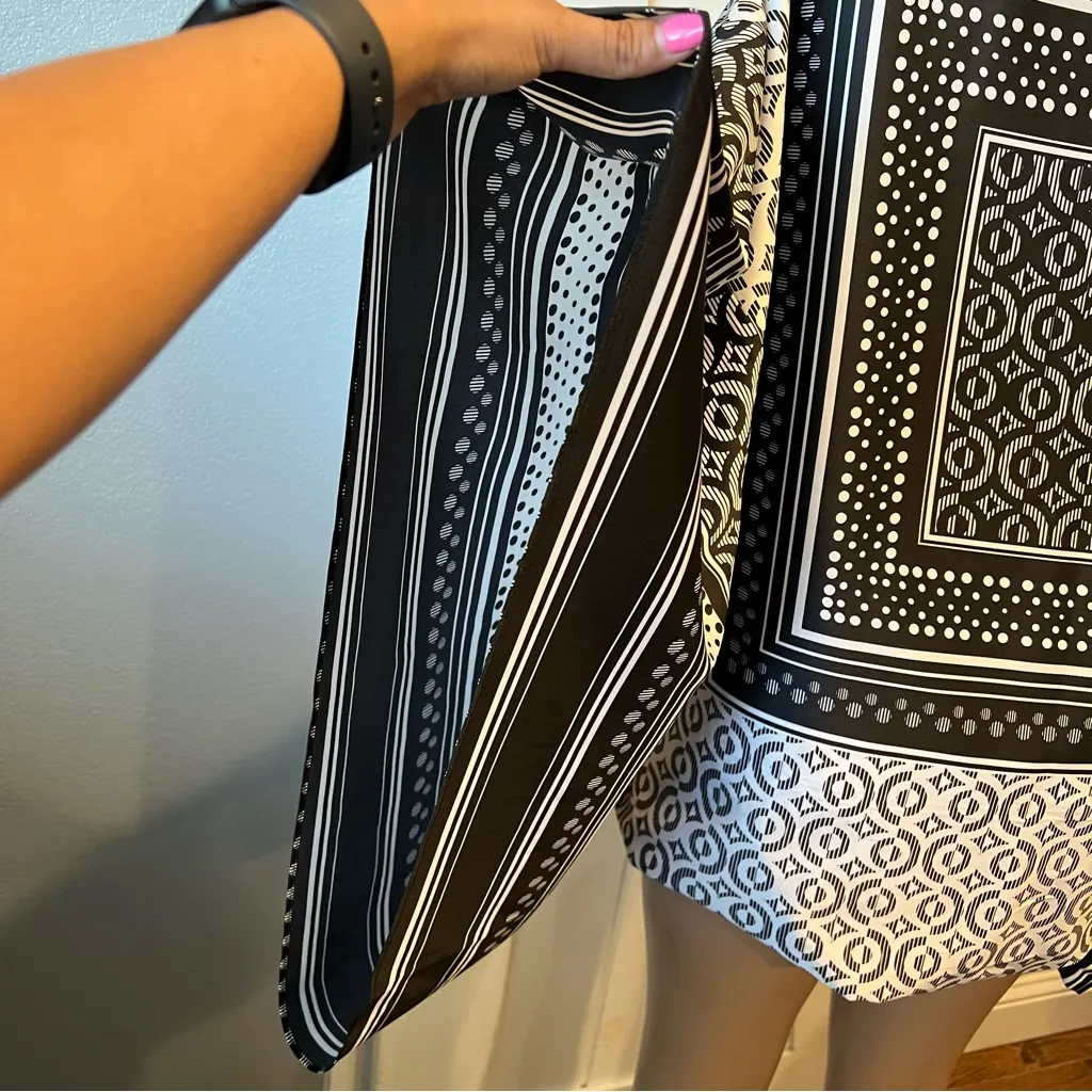 Chico’s Black Label S\M Kimono Style Shrug/Wrap - Image 9