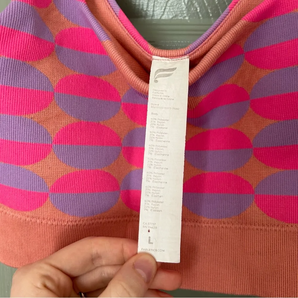 Fabletics Matching Set in Pink and Orange Geometric Modern Design - Image 5