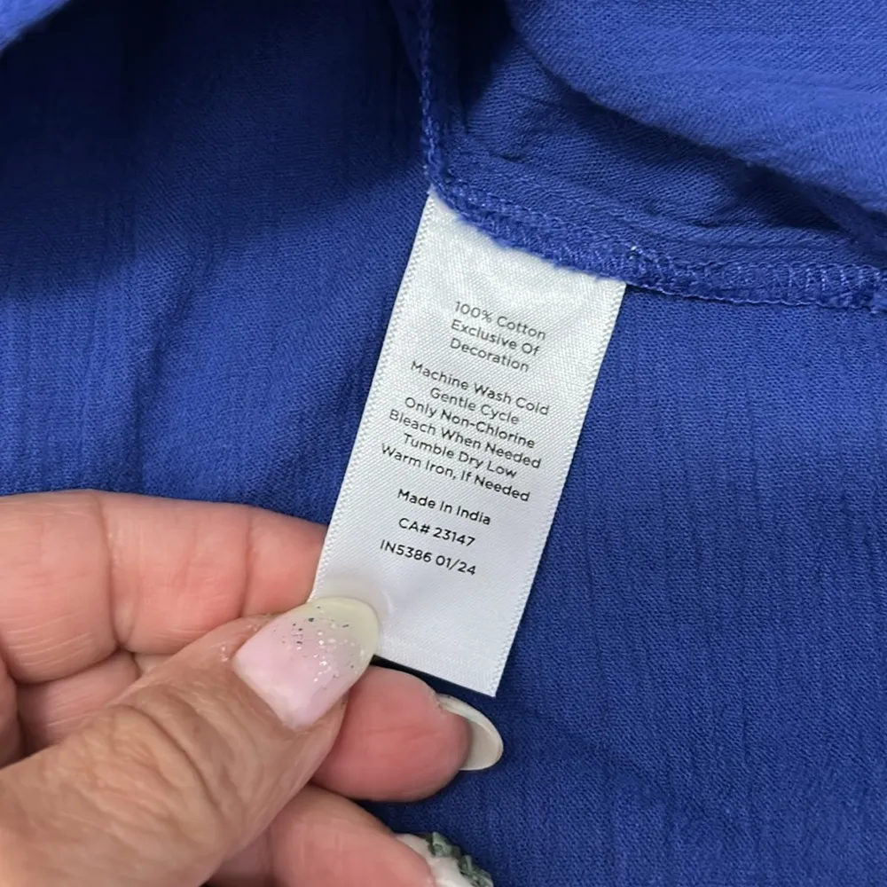 Talbots Blue Crinkled Gauze Embroidered Top - Image 8